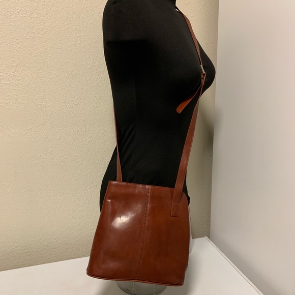 HOBO Handbags - Vintage Hobo Crossbody
